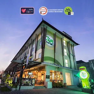 Отель Zest By Swiss-belhotel International Легиан